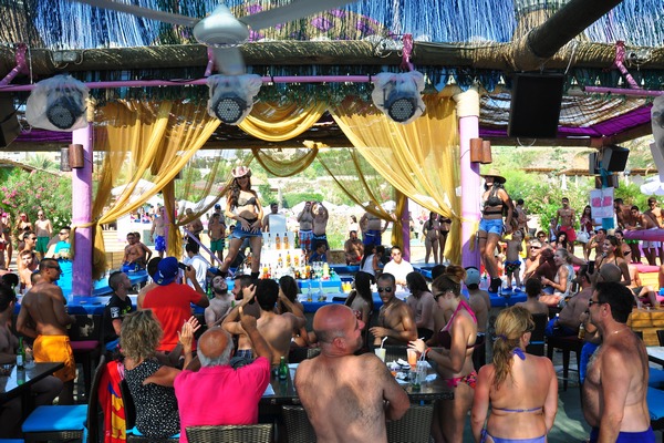 Edde Sands Champagne Shower
